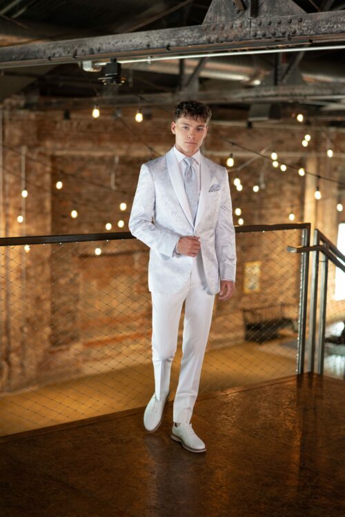 Mark Of Distinction White/Silver Aries