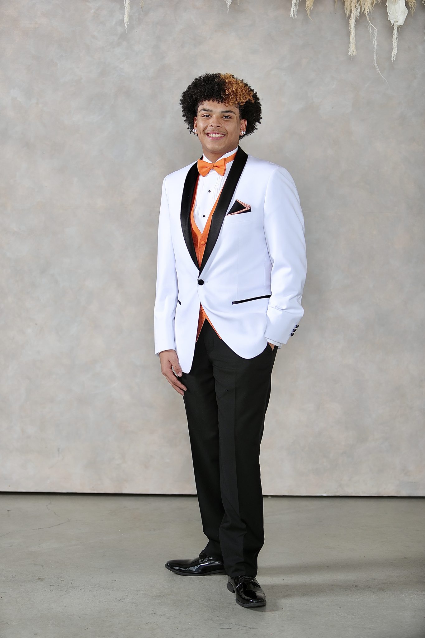 Giorgio White Shawl Tuxedo - Image 4