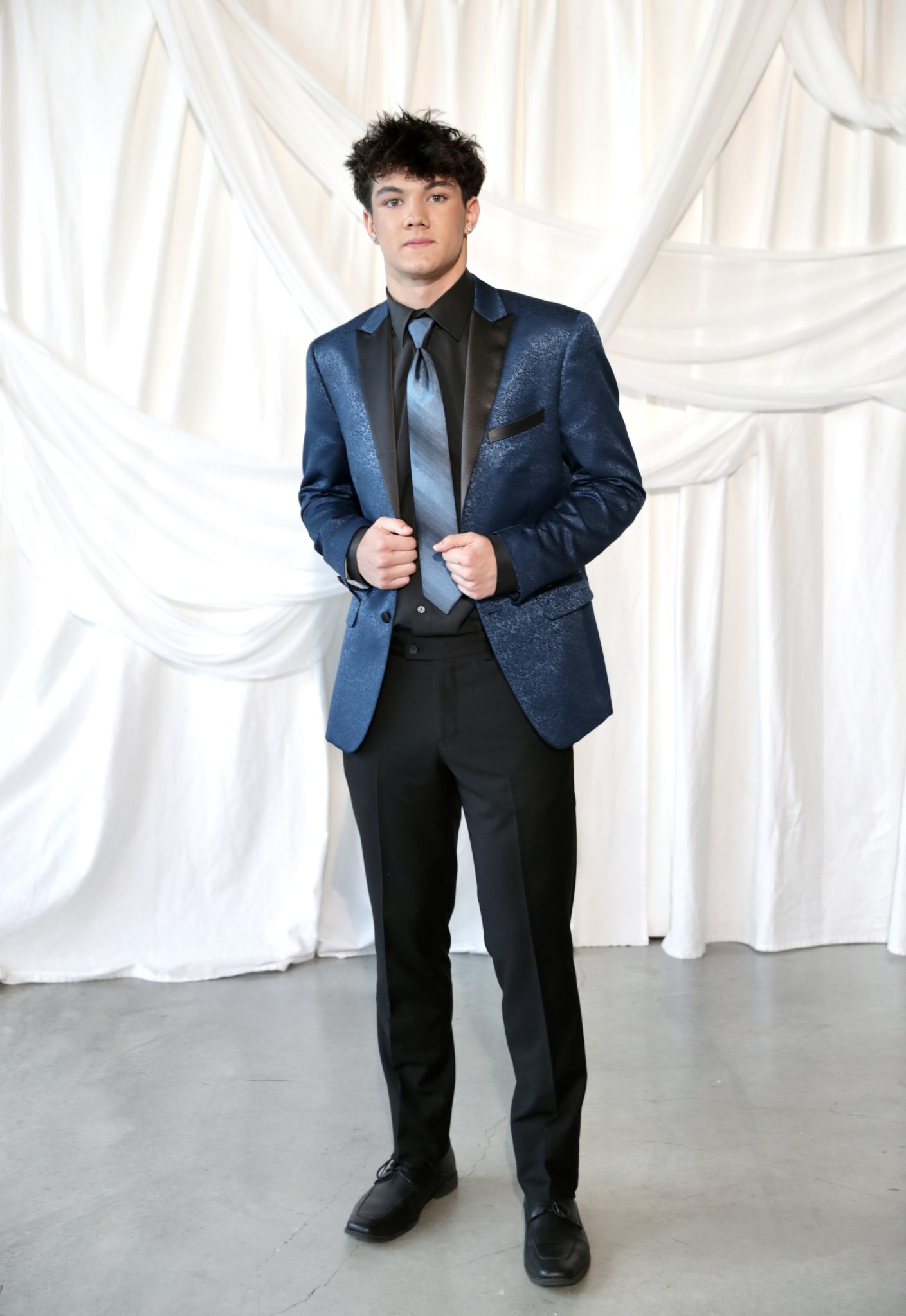 Peak Blue Paisley Dinner Jacket